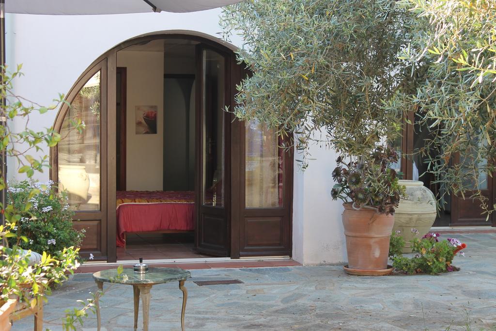 Chambres D'Hotes Le Clos Des Oliviers Sorbo-Ocagnano Phòng bức ảnh